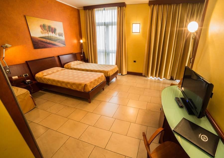 Albergo Ristorante San Marco Carmagnola Exteriör bild