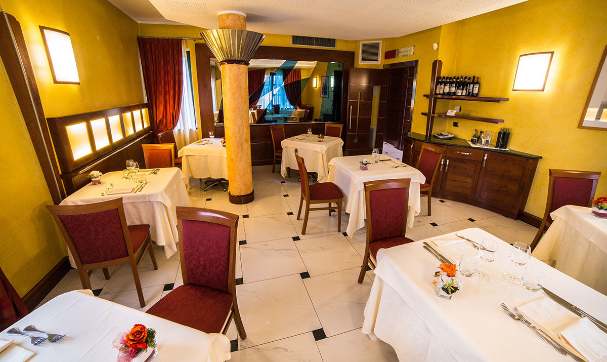 Albergo Ristorante San Marco Carmagnola Exteriör bild